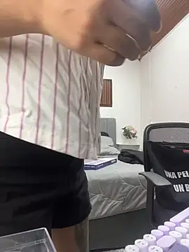 Živá chatovací místnost karlamorris_