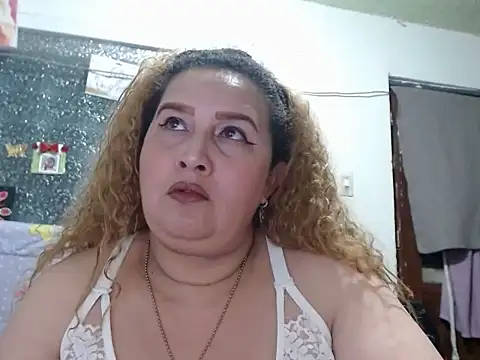 Sala de chat en directo de Perla1981--