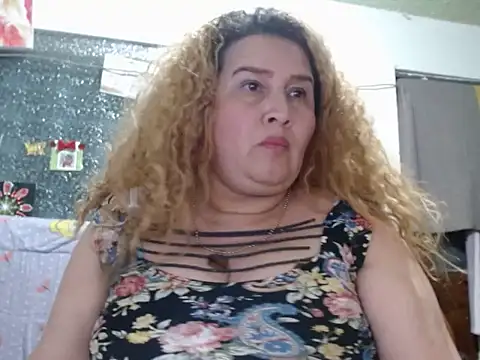 Perla1981-- – live chatrum