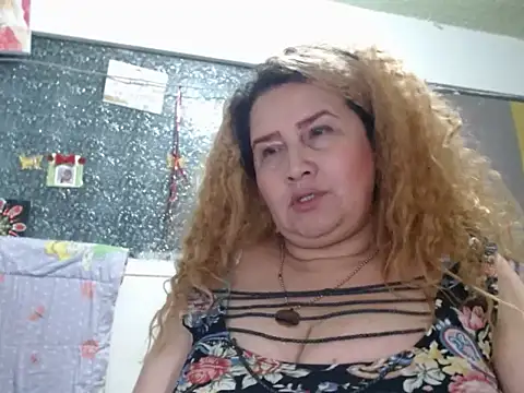 Perla1981-- – Naživo chatovacia miestnosť