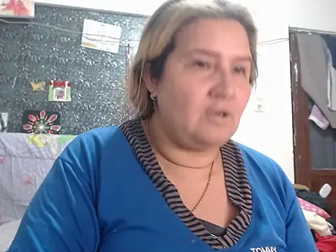 Perla1981-- Live Chatrum
