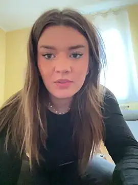 -Leasophie's Live Chat Room