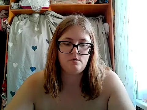 חדר צ'אט בשידור חי של DesireMelissa