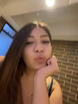 Latina_vanessa Ruang Obrolan Langsung
