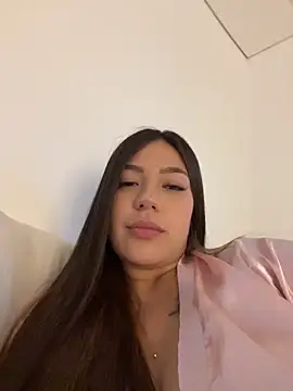 Latina_vanessa – Naživo chatovacia miestnosť