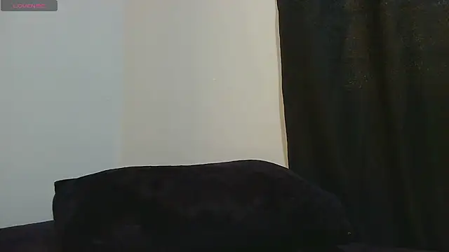 _luna_nyx's Live Chat Room