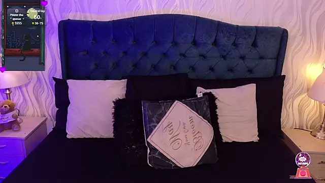 ANNE_HONEY55 Adlı Modelin Canlı Sohbet Odası
