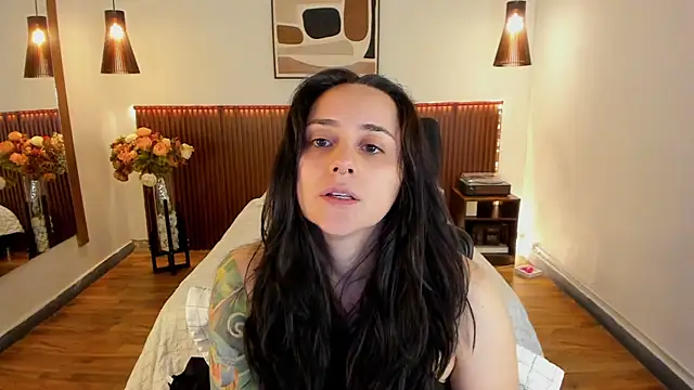 KatherineBond live-chat rom
