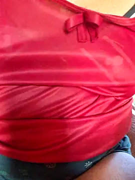 Priya_Bong Live Chatraum