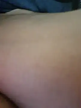 Priya_Bong live-chat rom