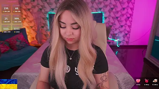 SusieWood's Live Chat Room