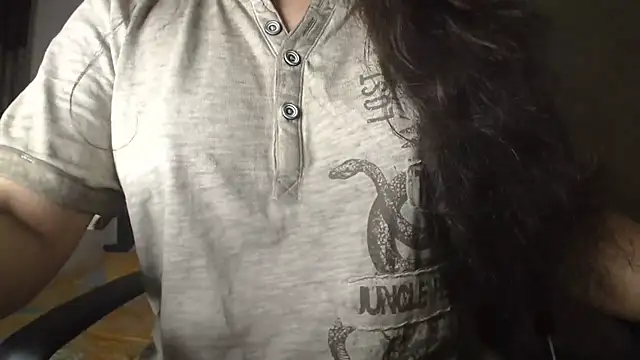 Pokój czatu na żywo – queen_angel67