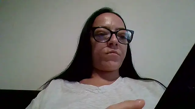 Chat soba uživo modela IzabelllNoir