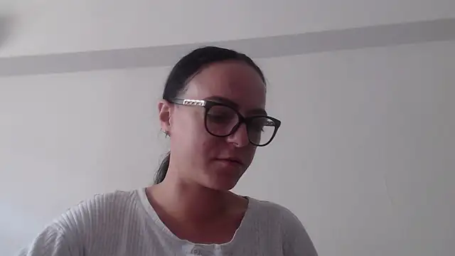 IzabelllNoir's Live Chat Room