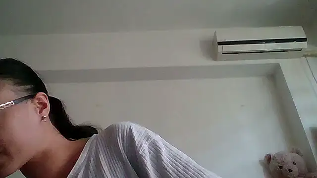 غرفة دردشة IzabelllNoir المباشرة