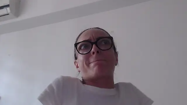 IzabelllNoir Cameră chat live