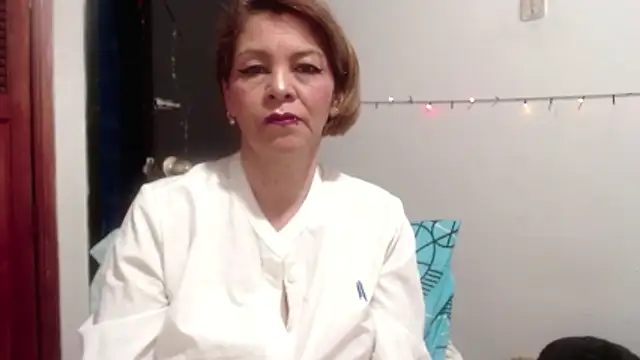 electra-mommy's Live Chat Room