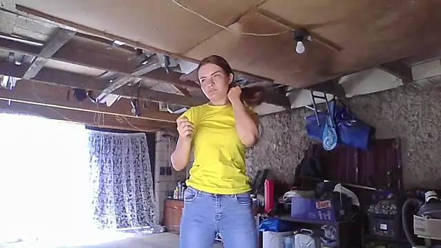 Isabelitta333's Live Sex Cam Show