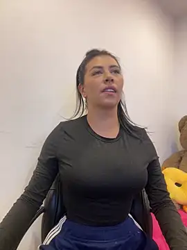 Alanna_atm_ élő chatszobája