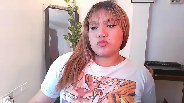 evania_lorns – Naživo chatovacia miestnosť