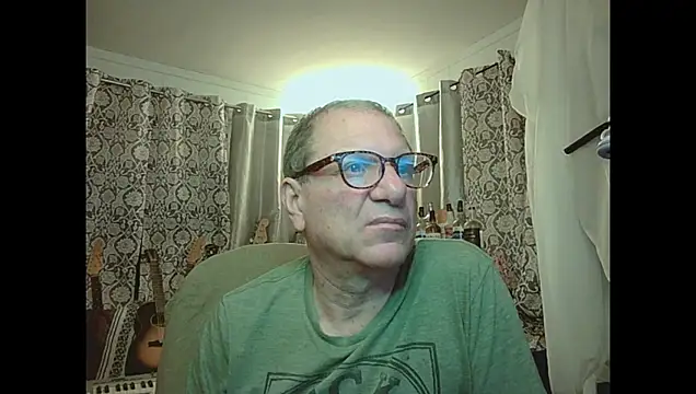 coryassman – webcam-show