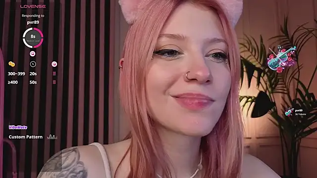 arielabradberry's Live Chat Room