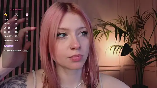 arielabradberry's Live Chat Room