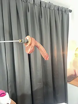 Angel_Perv Adlı Modelin Canlı Sohbet Odası
