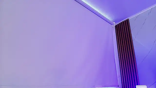 Julianaa_Castro_ Live chatroom