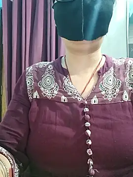 Aishwaryaa_69 Live chatroom