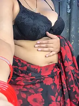 Miss-Ayraa 现场聊天室