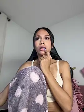 Miaa_love6969 élő chatszobája