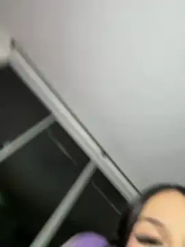 Živá chatovací místnost Miaa_love6969