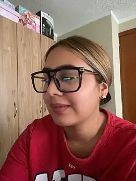 غرفة دردشة Miabonnett_ المباشرة