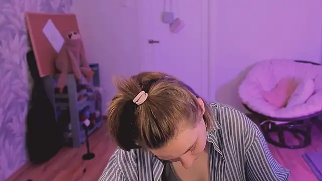 Chat soba uživo modela Malinax