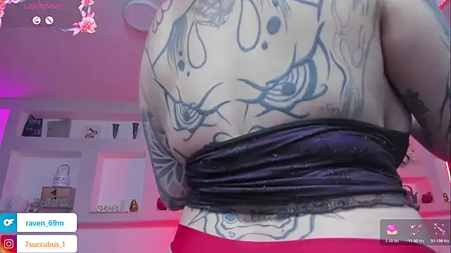 Chat soba uživo modela ViolettaBaker_
