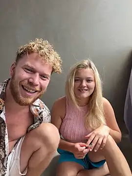 חדר צ'אט בשידור חי של NickyGold_Official