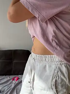 NickyGold_Official Live chatroom