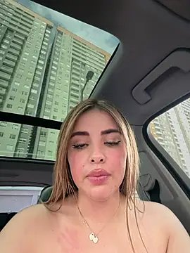 Alirawrz Adlı Modelin Canlı Sohbet Odası