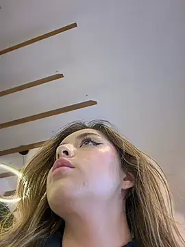 Alirawrz Live Chatrum