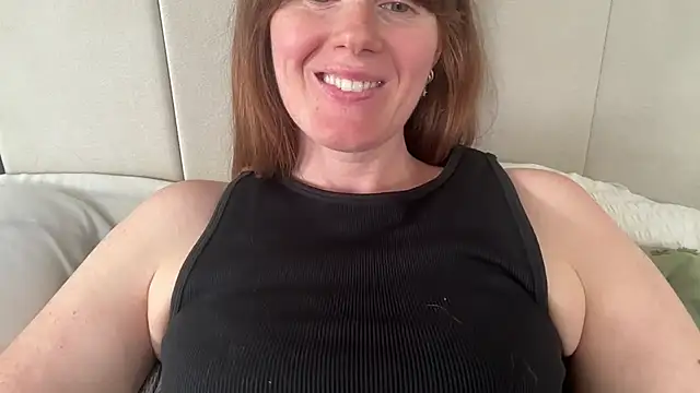 redheadrosie69 Chat Room in diretta