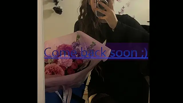 Josephine_Kiss Adlı Modelin Canlı Sohbet Odası