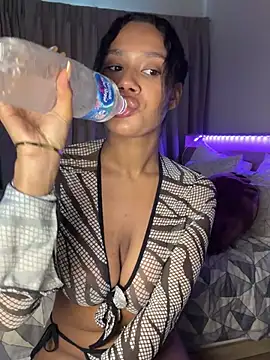 bambigirlxx – live sex-cam-show