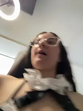 Živá chatovací místnost LivGomezXOXO