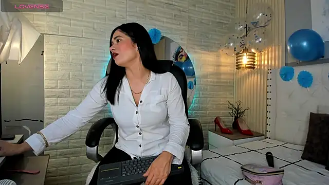 Pokój czatu na żywo – sussy__stone
