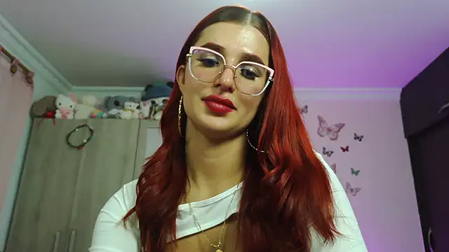 חדר צ'אט בשידור חי של caroline_jonson