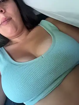 hotpinkangel's Live Chat Room