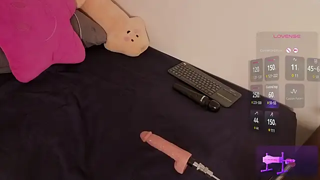 AllisonRoberts_ Live chatroom
