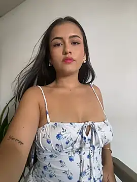 AbbyMillerrr – Naživo XXX chat