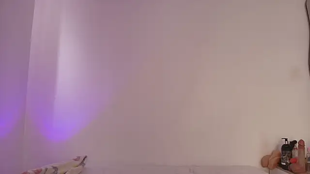 jesiicarabiit11's Live Chat Room